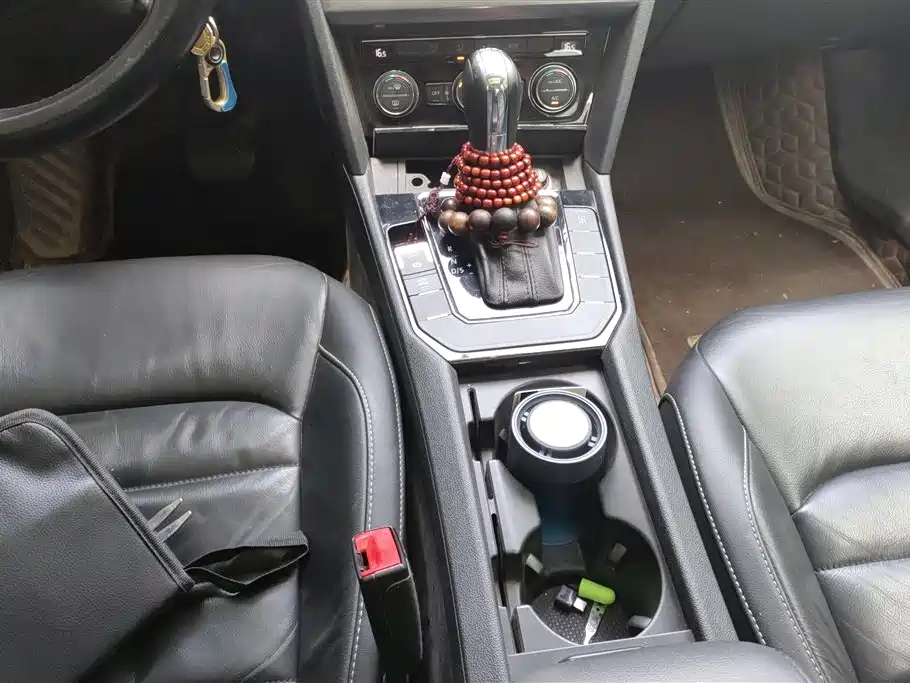 Volkswagen Lamando 2015 280TSI DSG Comfort фото 16