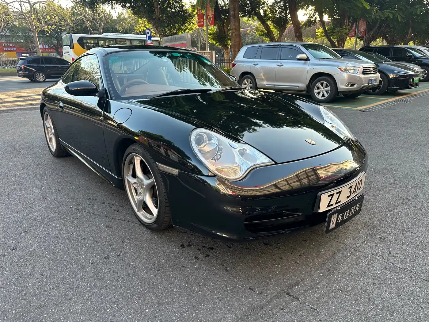 Porsche 911 2004 Carrera S Coupe 3.6L фото 3