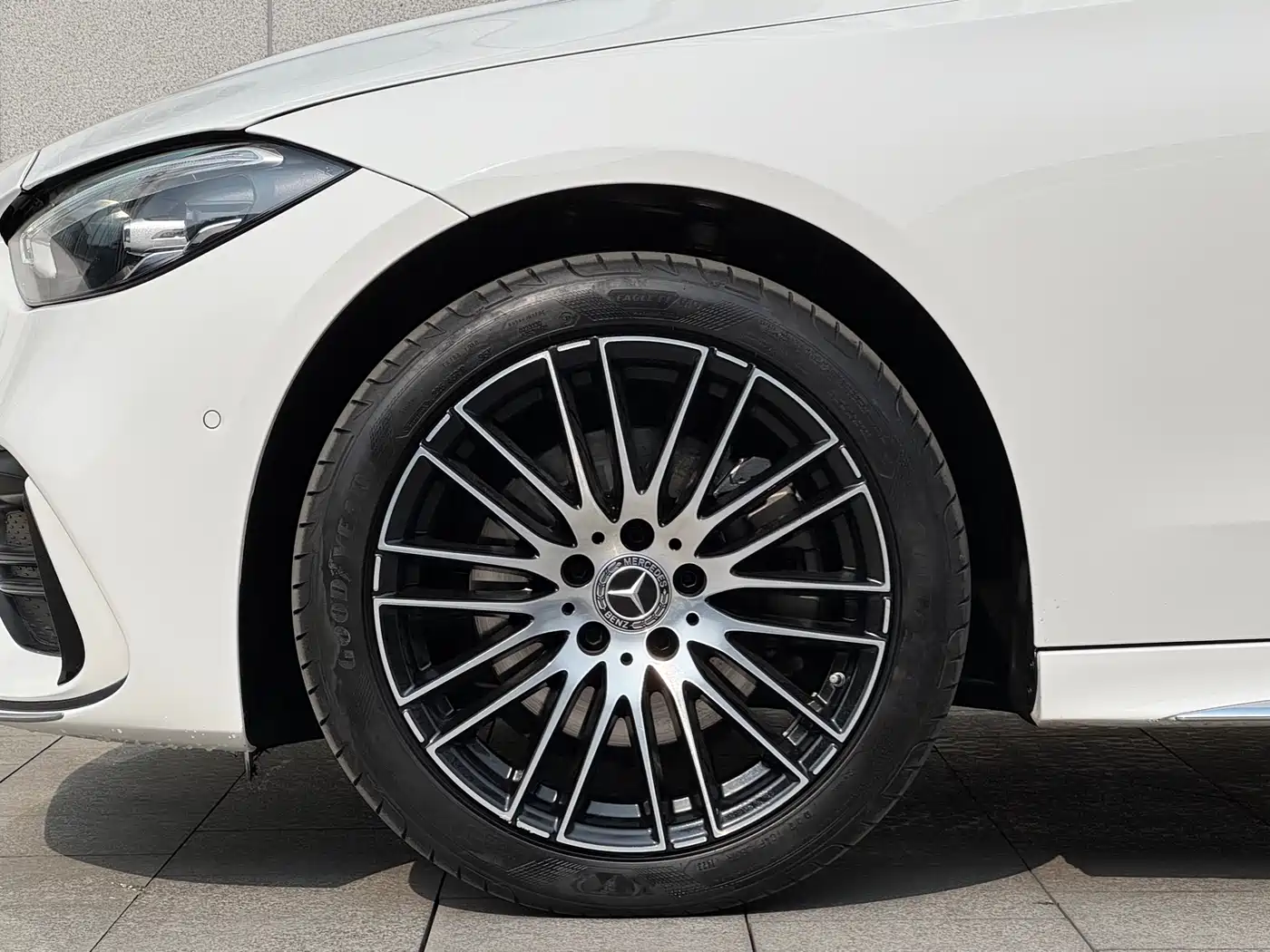 Mercedes-Benz C-Class 2024 C 200 L Sport Edition фото 5