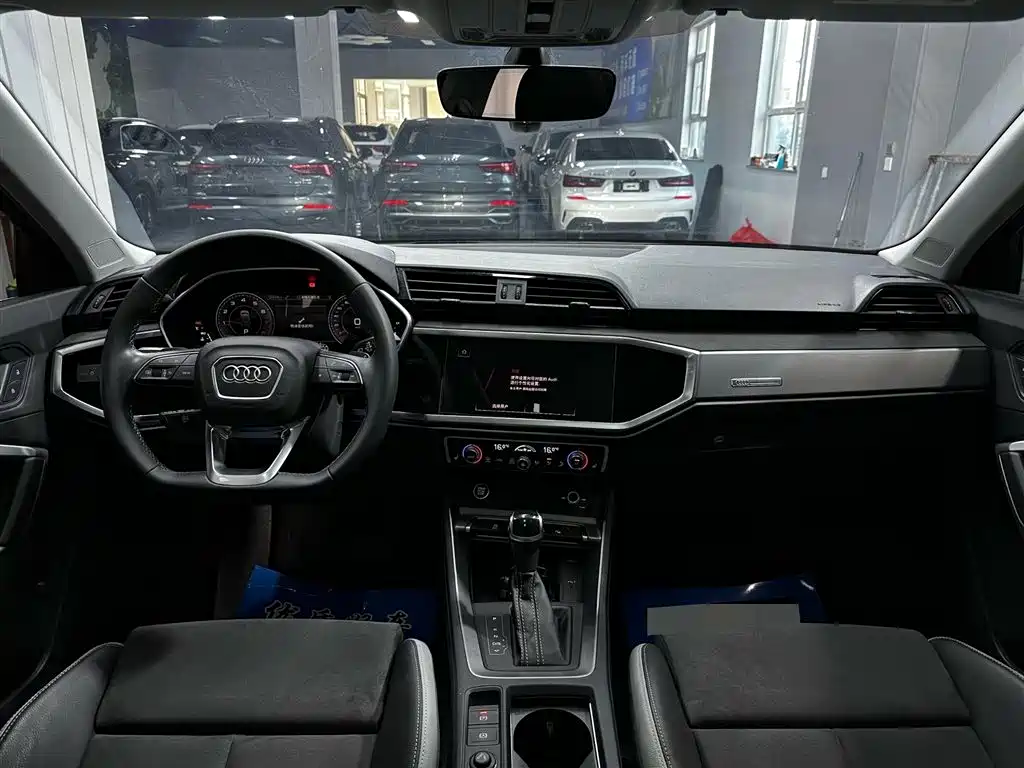 Audi Q3 2023 35 TFSI Fashion Dynamic (1.4T) фото 11