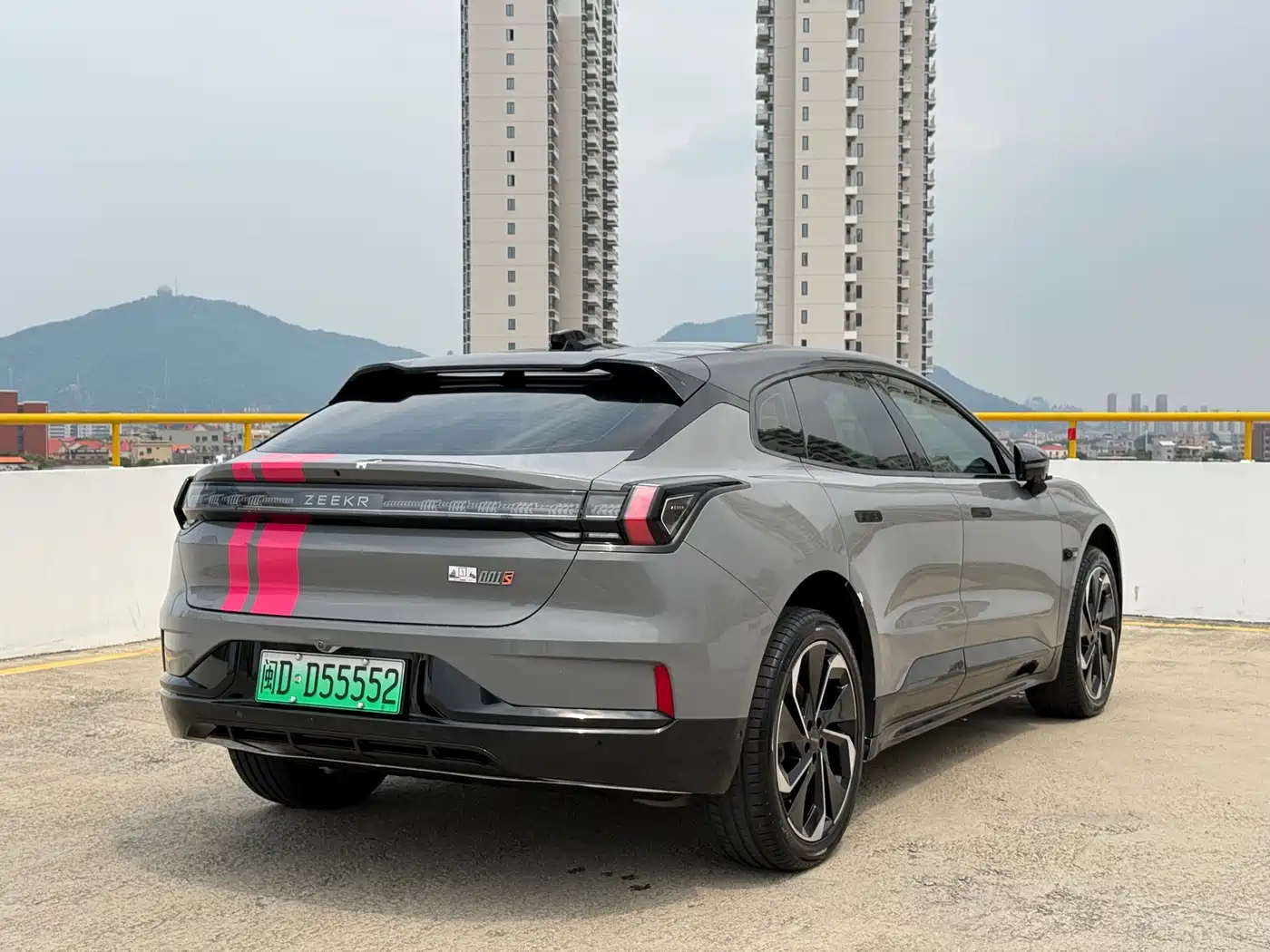 ZEEKR EXTREME KRYPTON 001