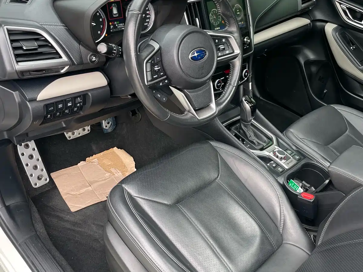 Subaru Forester 2022 2.0i AWD Flagship Edition with EyeSight фото 16