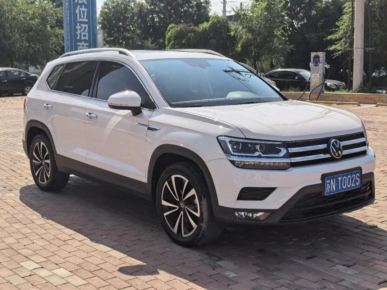 Volkswagen Tharu, миниатюра 3