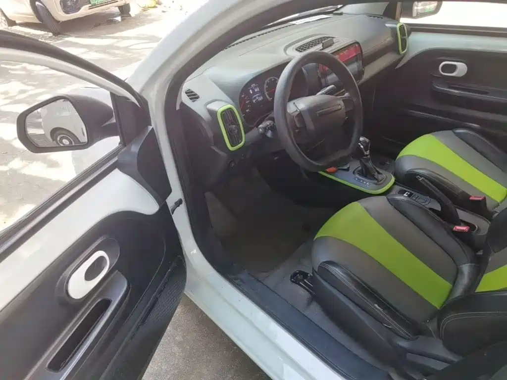 Roewe Clever 2020 2020 Urban Style Edition