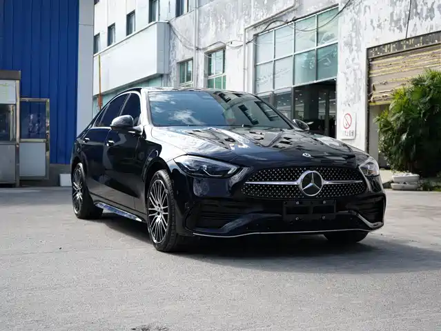 Mercedes-Benz C-Class 2025 C 260 L Sport Edition — фото 3
