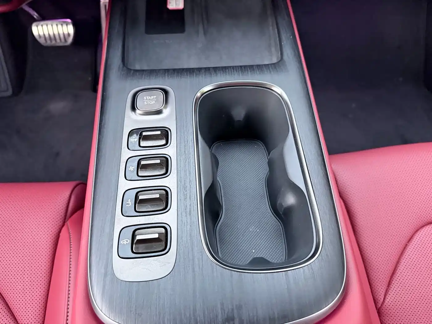 Xiaomi Auto Xiaomi SU7 2024 AWD Extended Range Advanced Smart Driving Max Edition фото 12