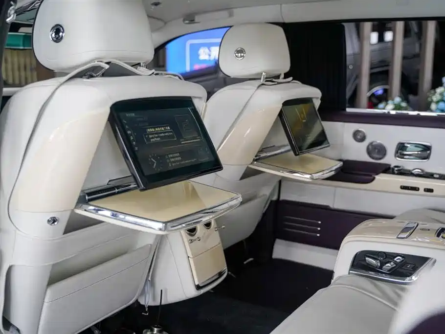 Фото 18 - Rolls-Royce Phantom