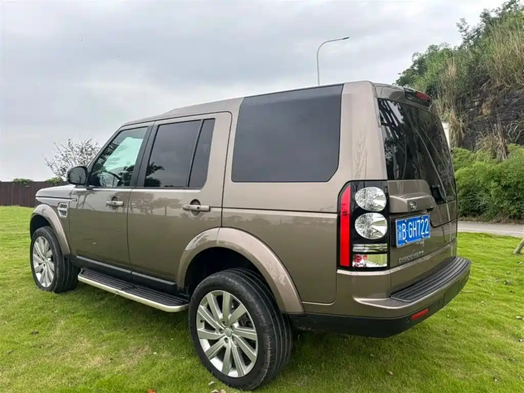 Land Rover Discovery 2016 3.0 SC V6 HSE фото 5