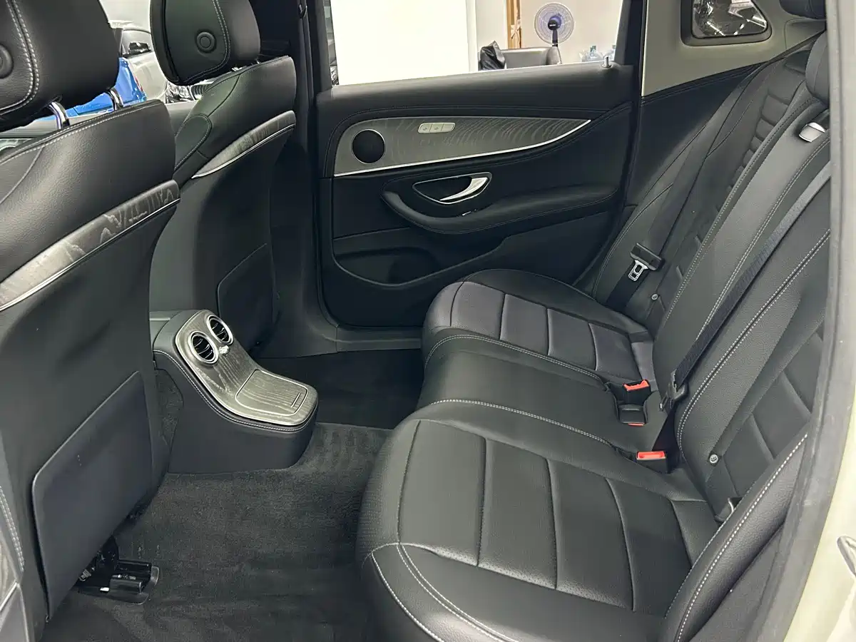 Mercedes-Benz E-Class 2022 Facelift E 260 L Sport фото 11