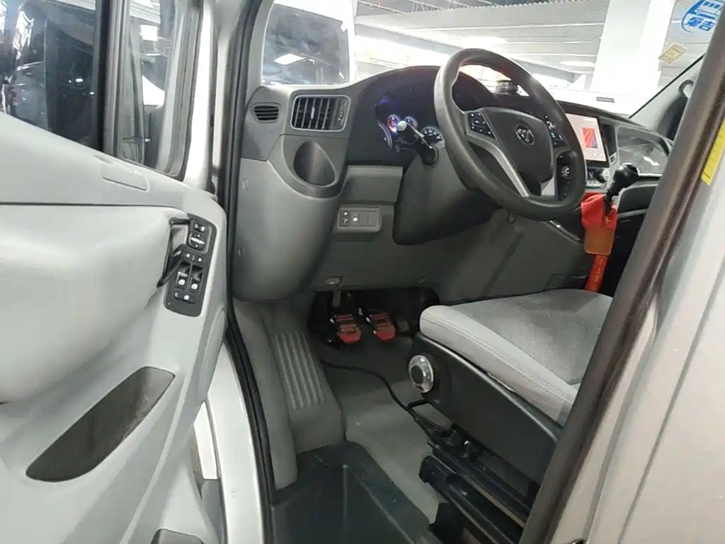 Foton Tuyano 2024 2023 Lucky Elephant Multi-purpose 2.0T Manual Long Wheelbase Medium Roof Single Rear Tire 5/6/7/9-seater