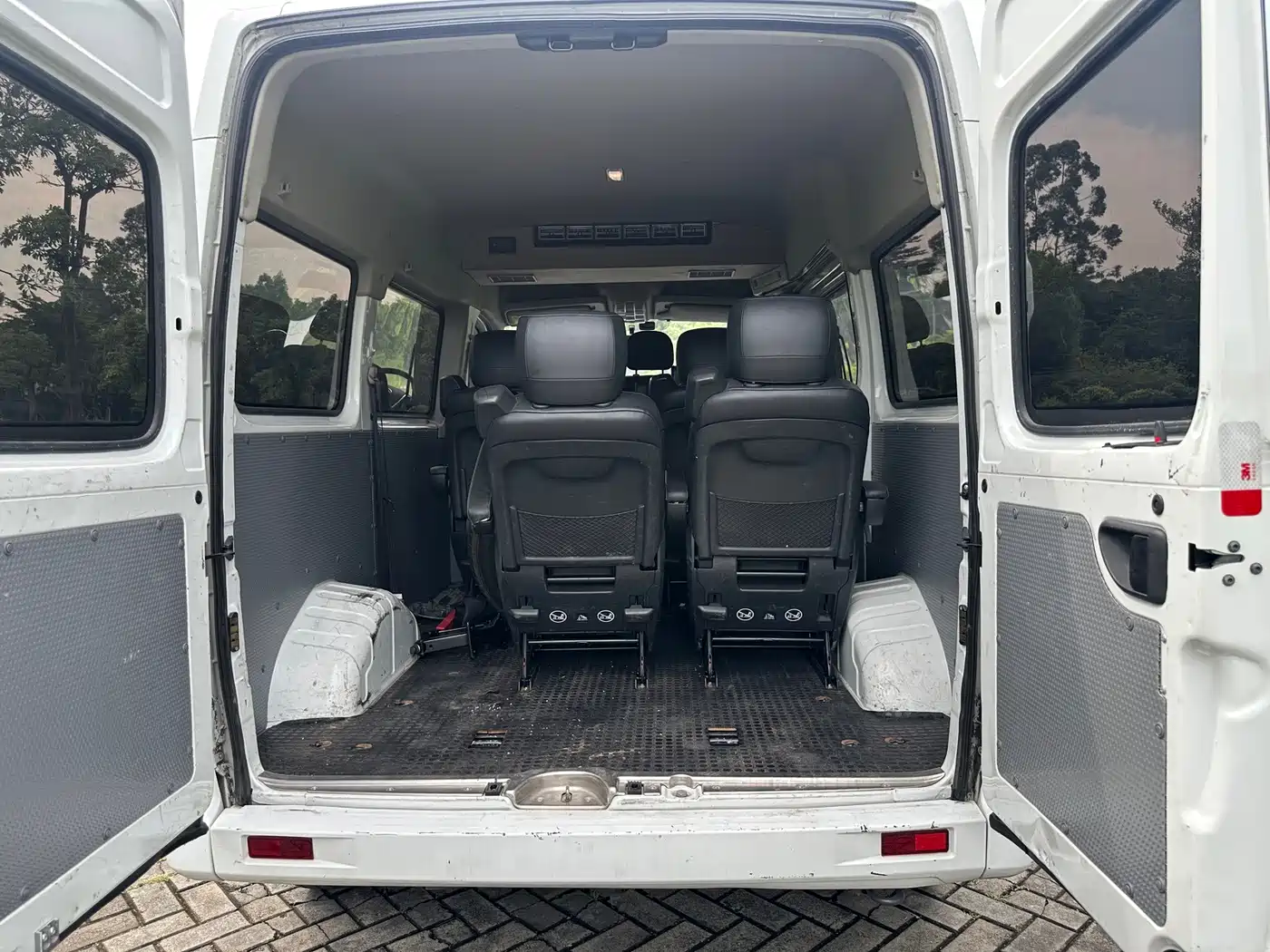 SAIC Maxus Xintu V80 2024 2023 2.0T PLUS Manual All-round King Short Wheelbase Medium Roof 7/8/9-seater
