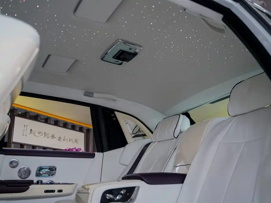 Фото 14 - Rolls-Royce Phantom