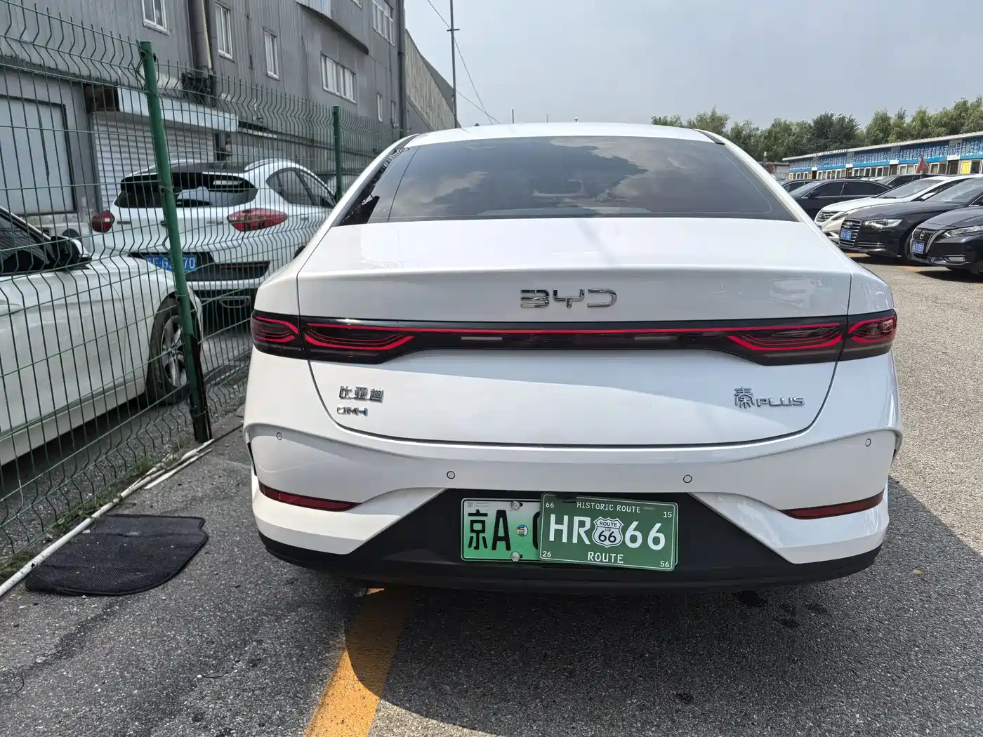 BYD Qin PLUS 2025 DM-i Smart Drive 55KM Leader фото 9