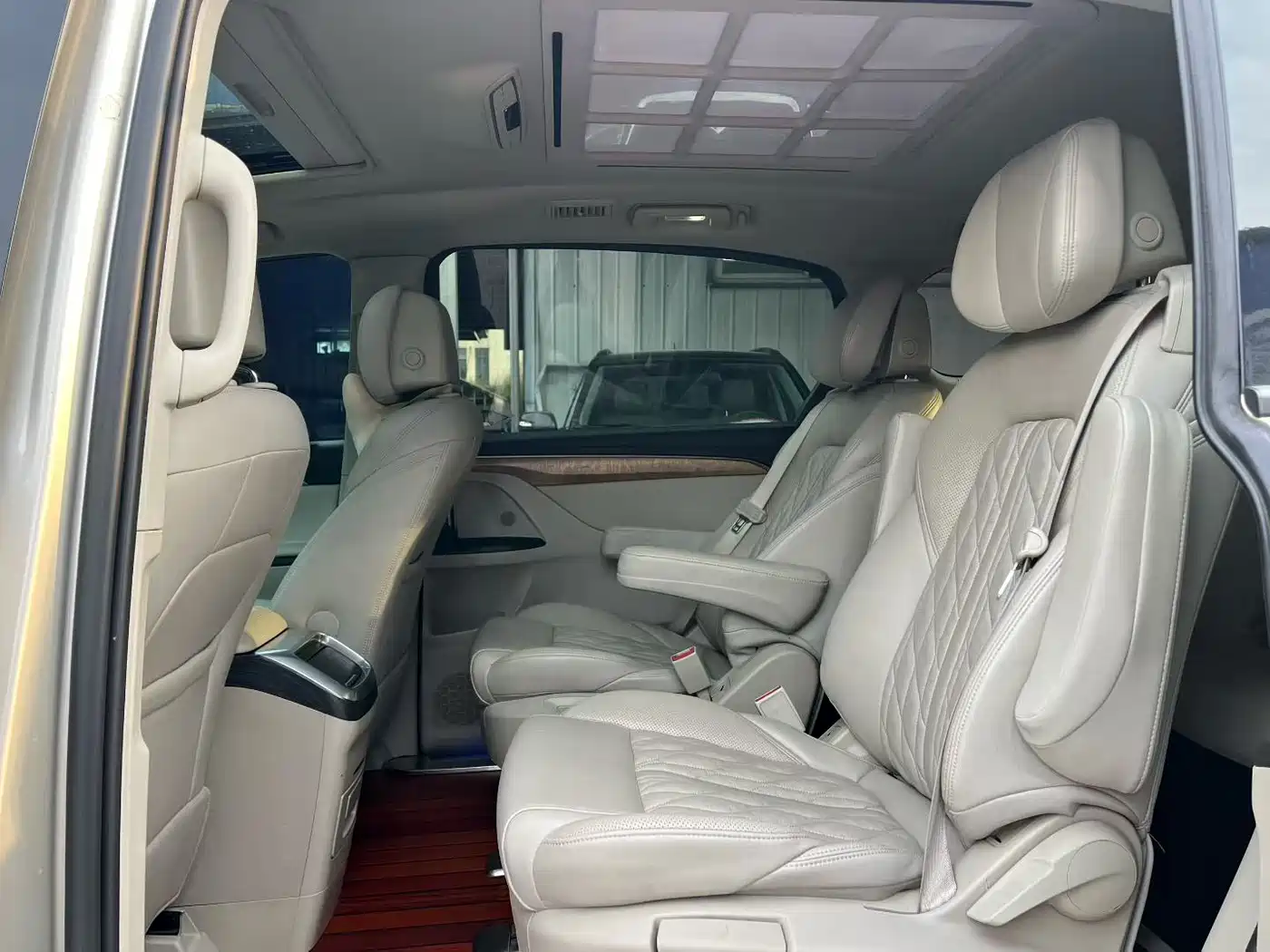 Buick GL8 2018 ES 28T Comfort Type China VI фото 14