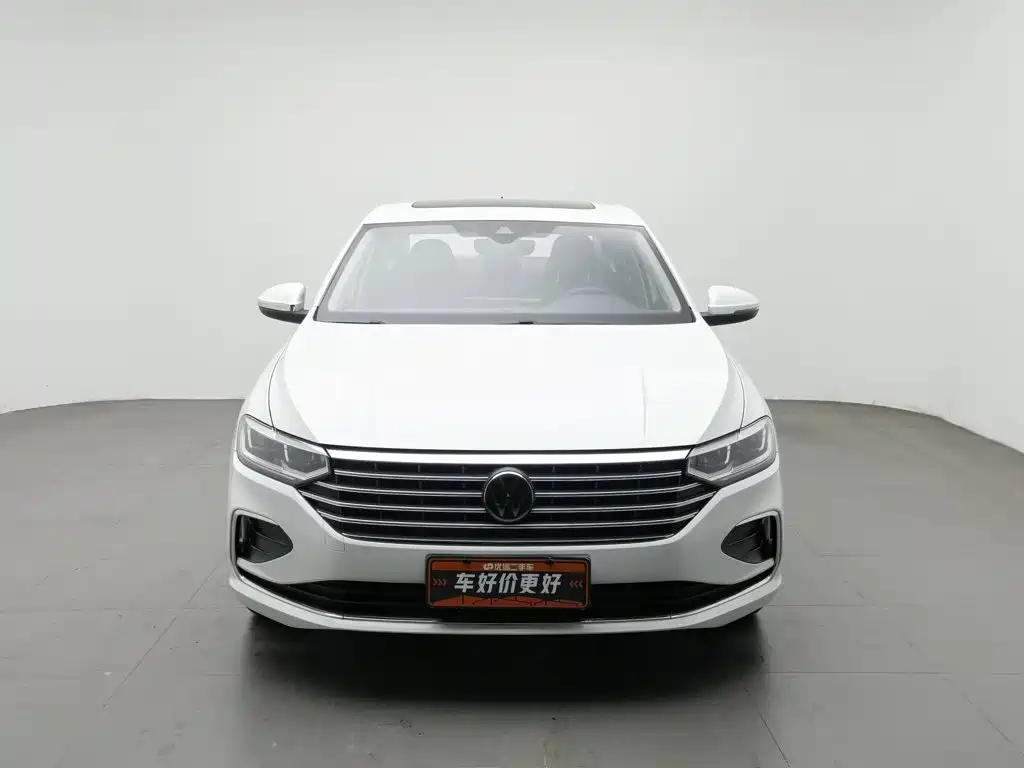 Фото 3 - Volkswagen Lavida