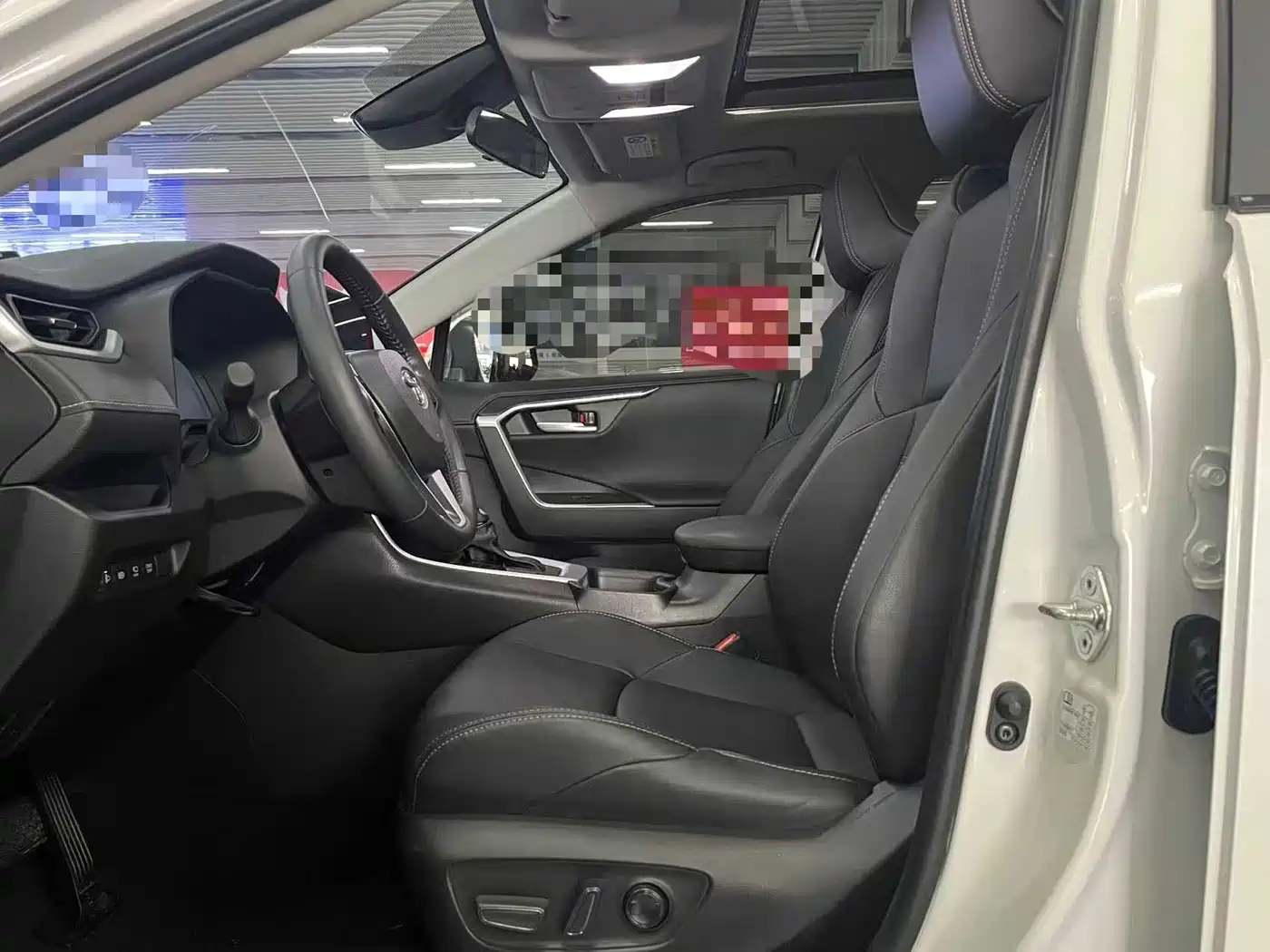Toyota Wildlander 2023 2.0L CVT AWD Luxury PLUS фото 7