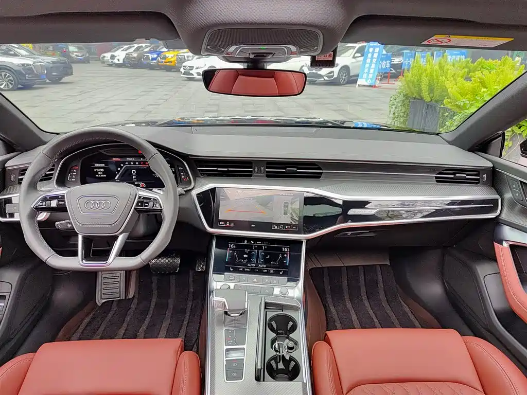 Audi A7L 2024 45 TFSI quattro Black Warrior Edition фото 10