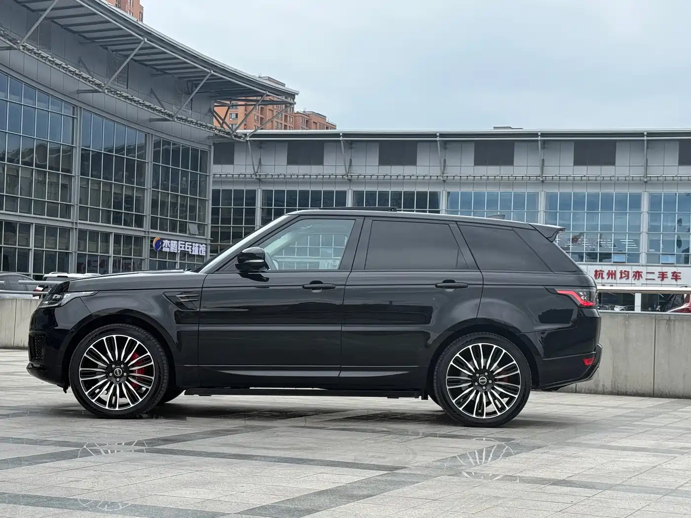 Land Rover Range Rover Sport 2019 3.0 L6 HSE DYNAMIC фото 5