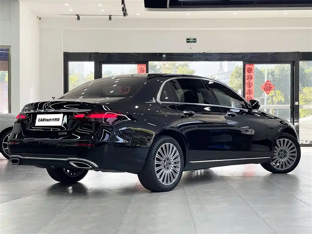 Mercedes-Benz E-Class 2023 E 300 L Fashion фото 6