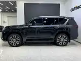 Photo 6 - Lexus LX