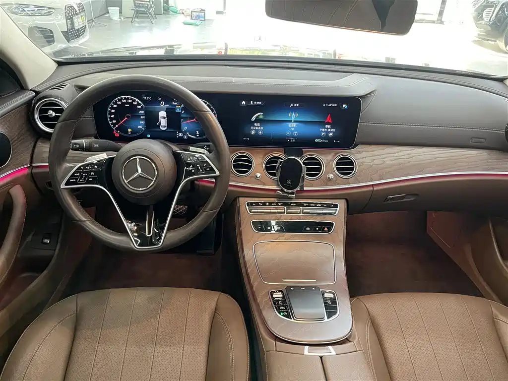 Mercedes-Benz E-Class 2023 E 300 L Fashion фото 14