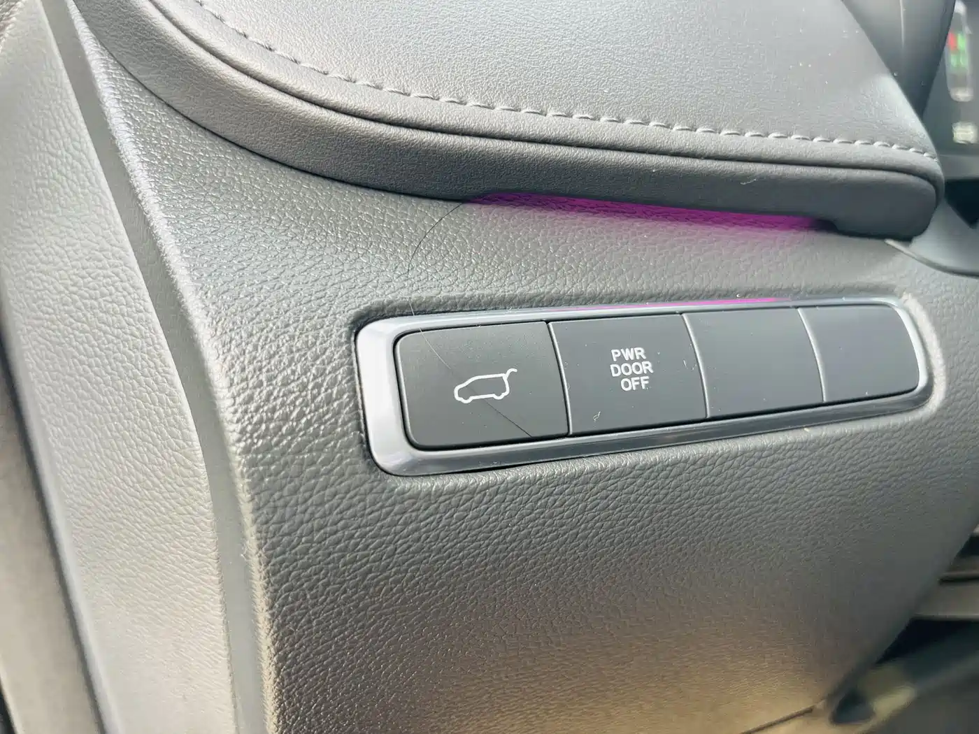 Hongqi HQ9 2023 2.0T Smart Connect Flag Enjoy Edition фото 10