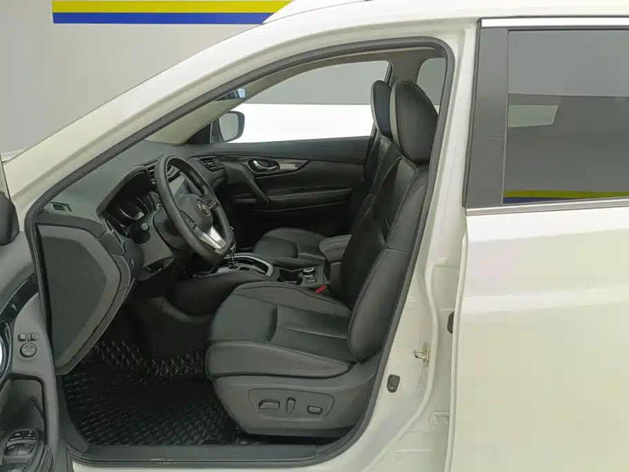 Фото 9 - Nissan X-Trail