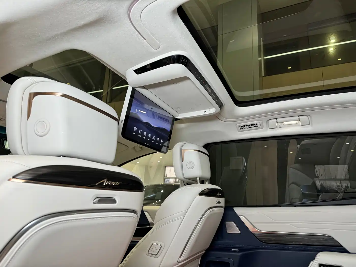 Buick Century 2025 2.0T 6-Seater World Edition фото 9