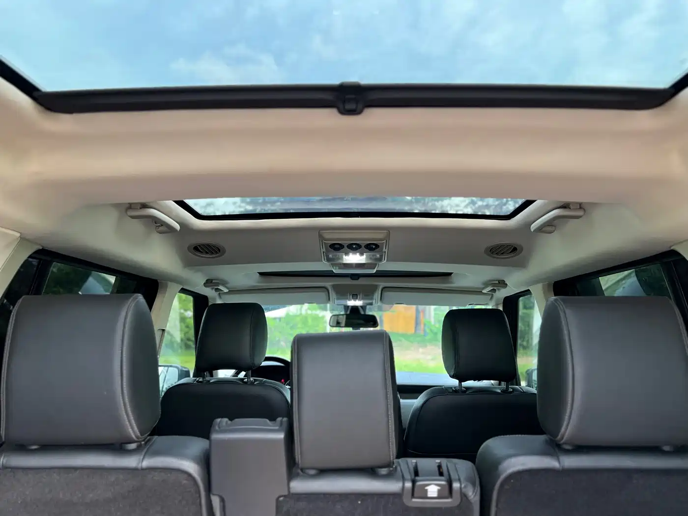 Фото 15 - Land Rover Discovery