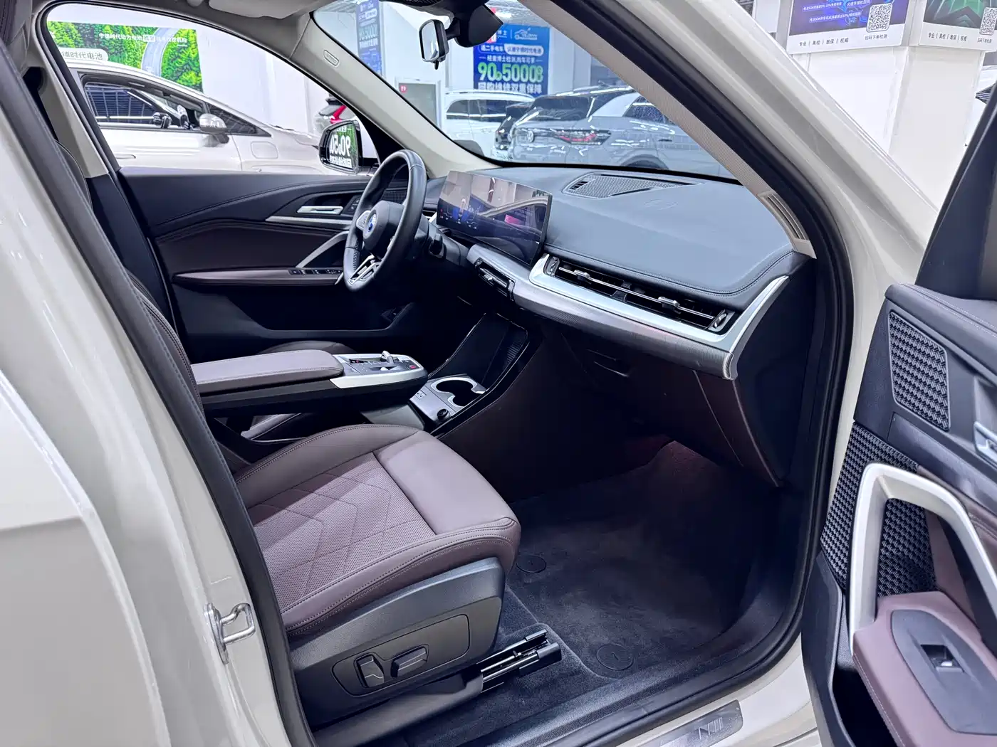 BMW iX1 2023 eDrive25L M Sport Package фото 7