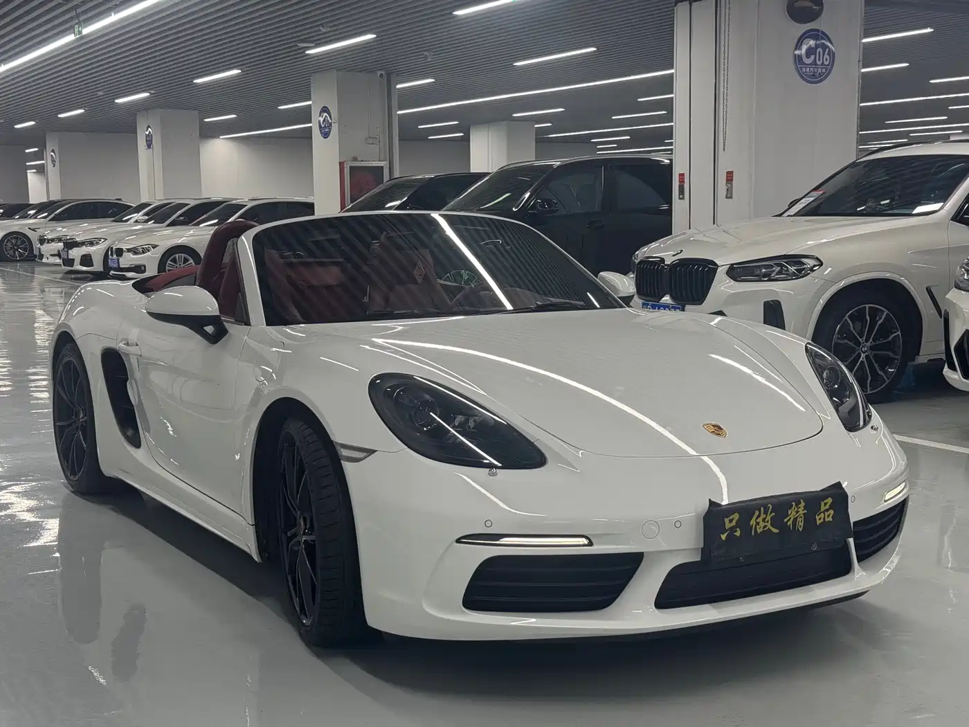 Porsche 718 2018 Boxster 2.0T фото 2
