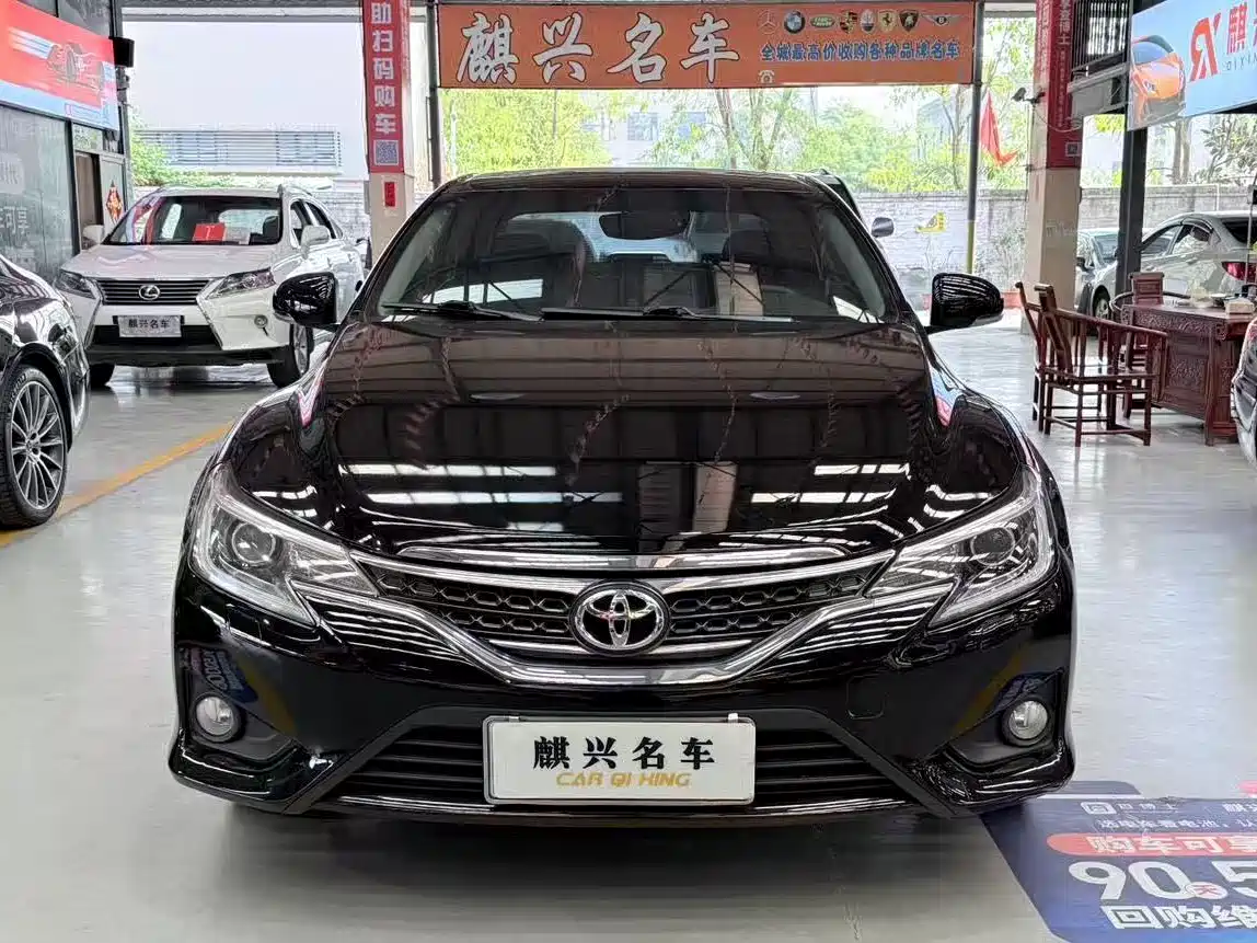 Toyota Reiz 2013 2.5V Elite Edition фото 2