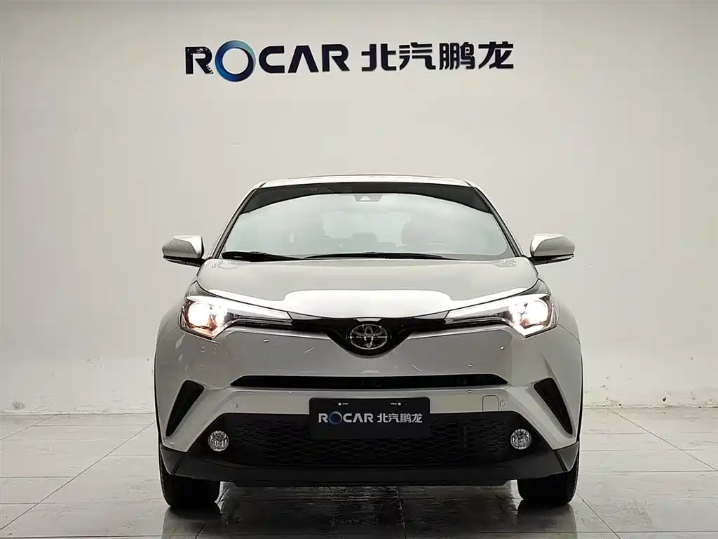 Toyota C-HR 2020 Model 2.0L Leading фото 2