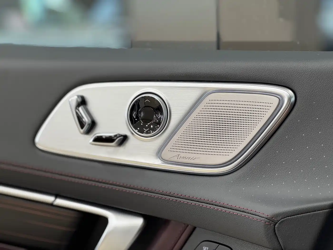 Buick Century 2025 2.0T 7-Seater World Edition фото 8