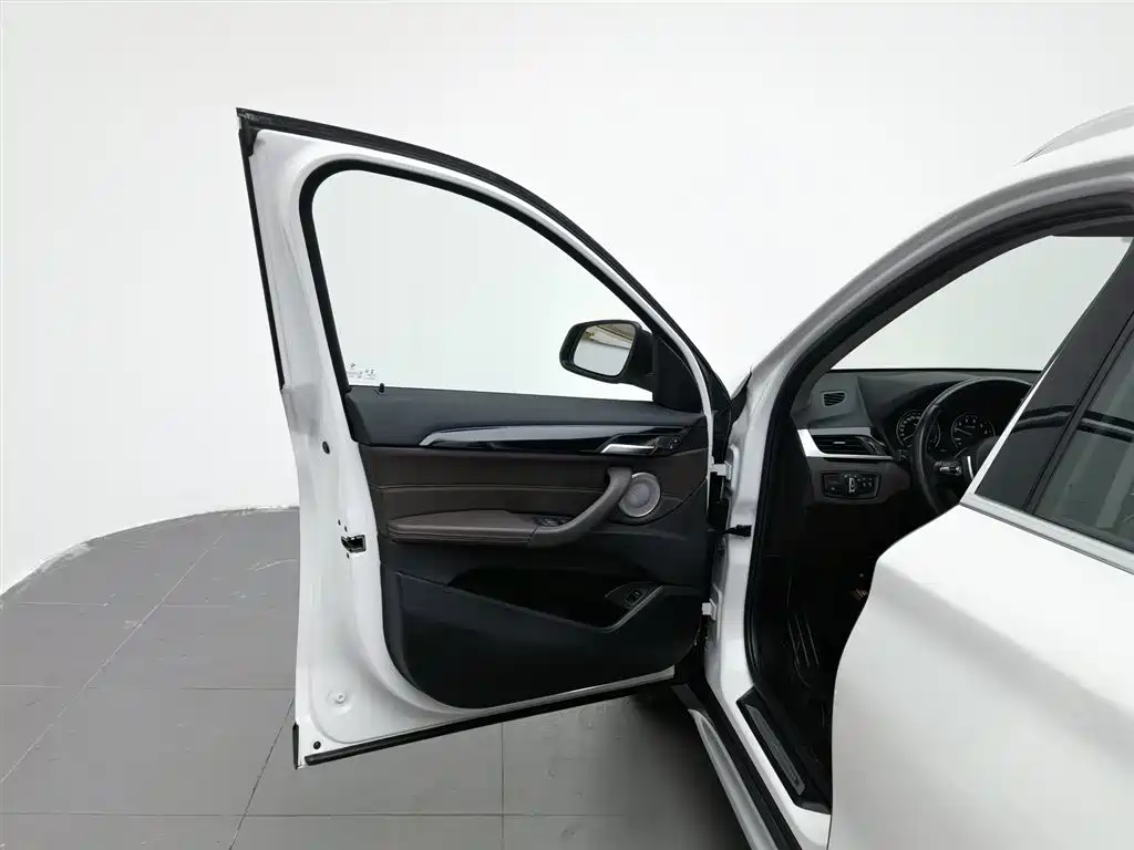 BMW X1 2021 sDrive20Li Exclusive фото 8