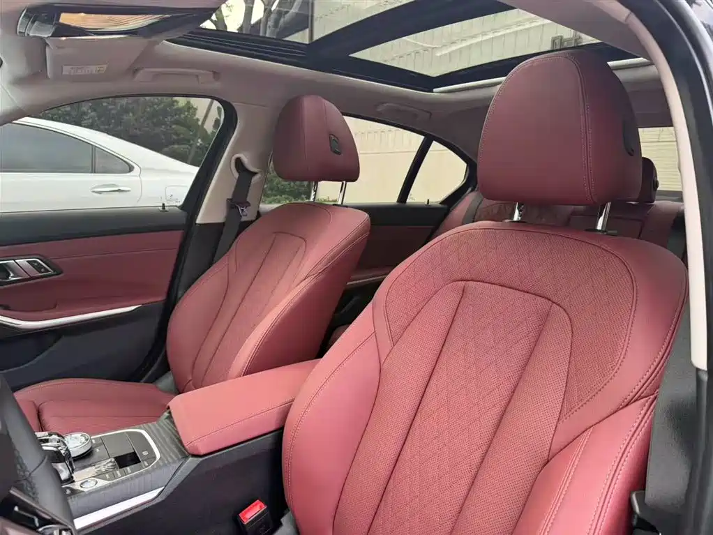 BMW 3 Series 2025 325Li M Sport Package фото 12