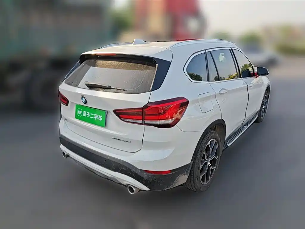 BMW X1 2022 sDrive20Li Fashion фото 5