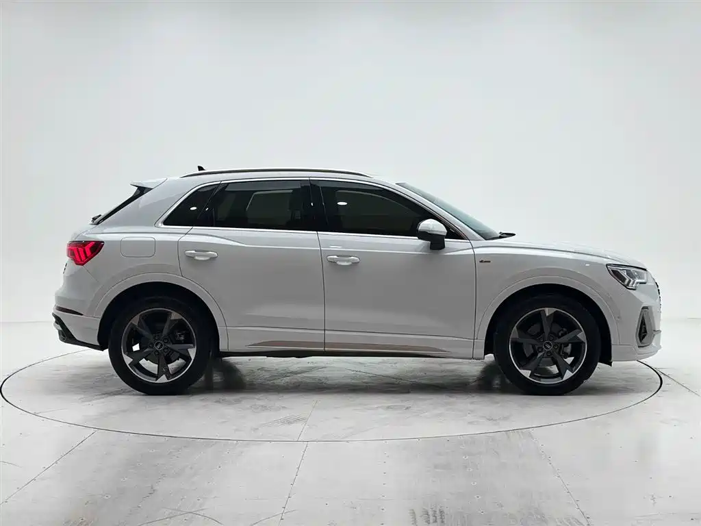 Audi Q3 2023 35 TFSI Fashion Dynamic (1.4T) фото 9