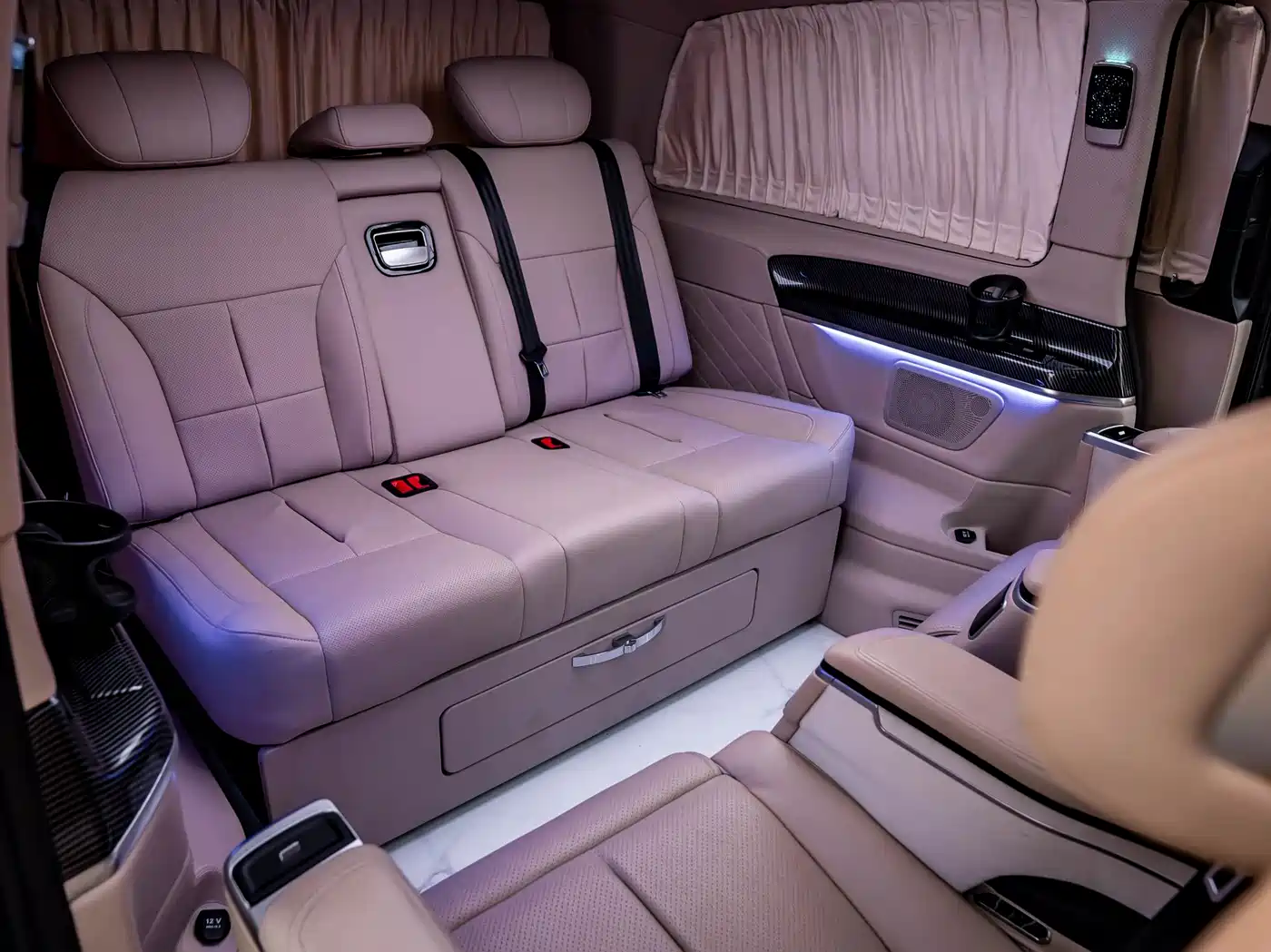 Mercedes-Benz V-Class 2017 Model V 260 Pilot Edition фото 25