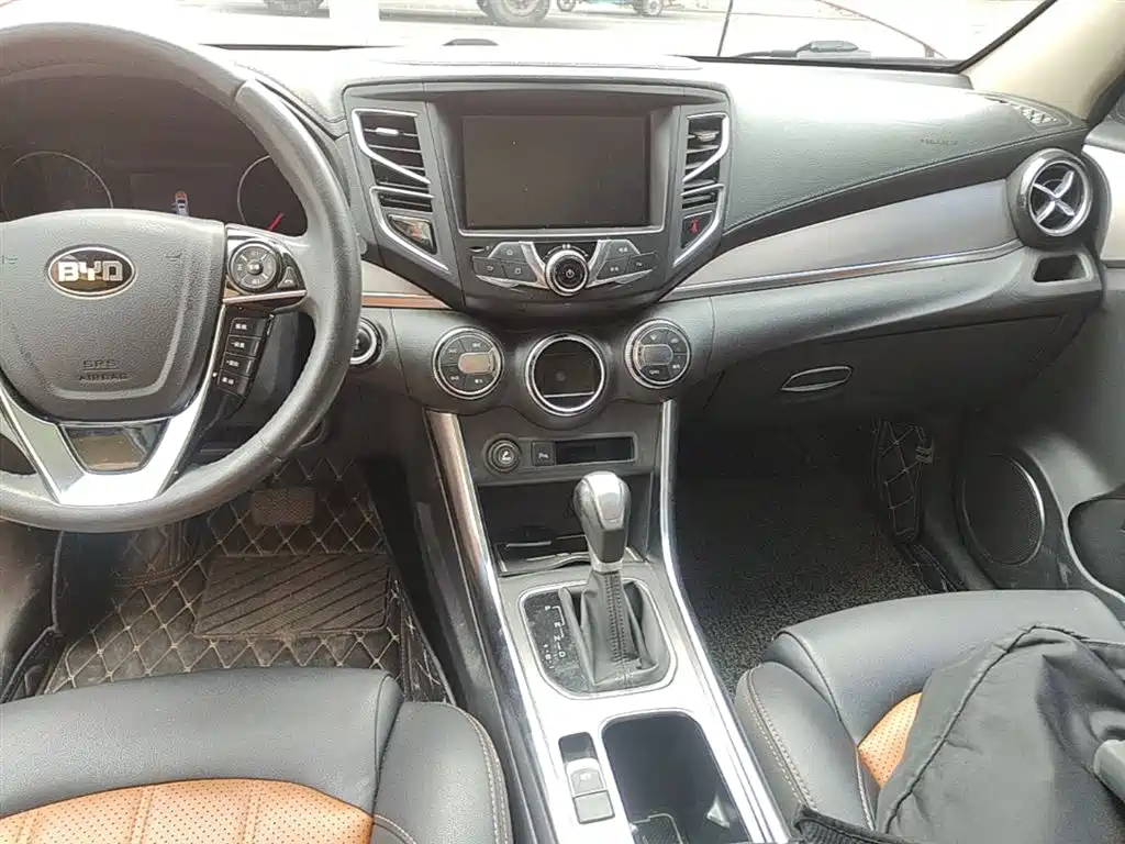 BYD Song 2016 2.0TID Automatic Premium фото 13