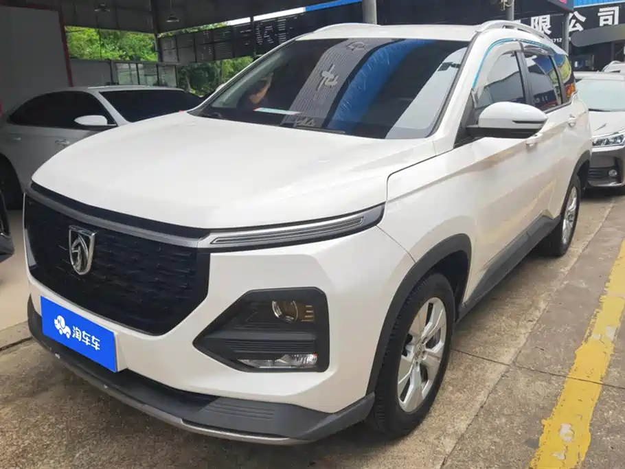 Baojun 530 2021 Global Anniversary Edition 1.5T Manual Comfort 6-seater