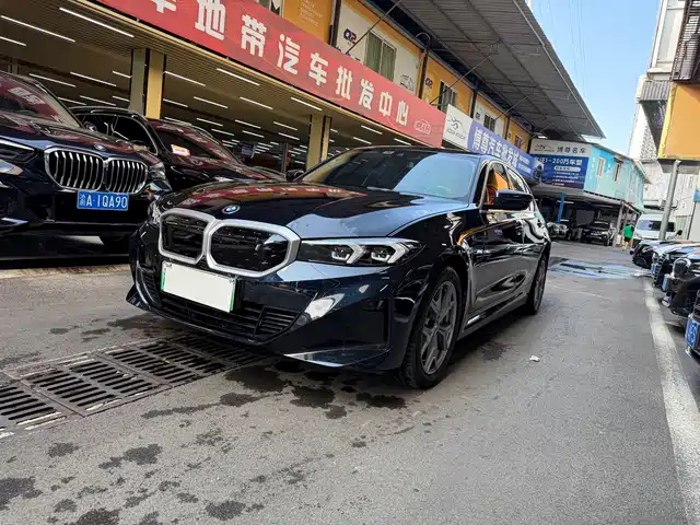 BMW i3 2023