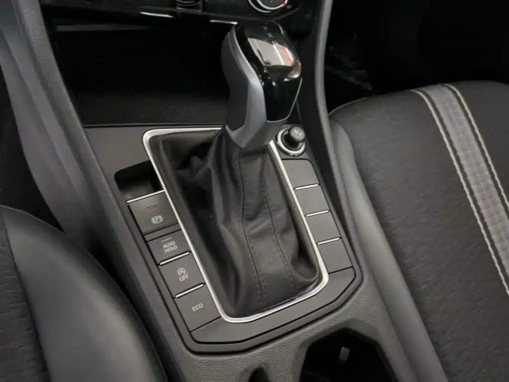 Volkswagen Sagitar 2024 200TSI DSG Flying Edition фото 11