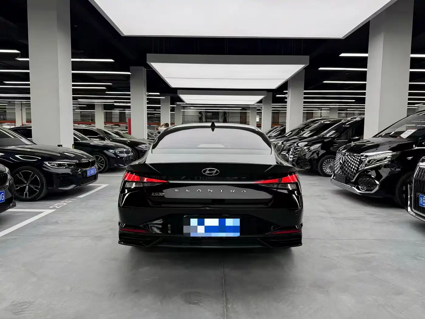 Hyundai Elantra 2023 1.5L CVT GLX Elite Edition фото 16