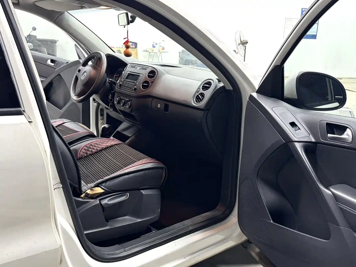 Volkswagen Tiguan 2016 Model 300TSI Automatic 2WD Trend Edition фото 10