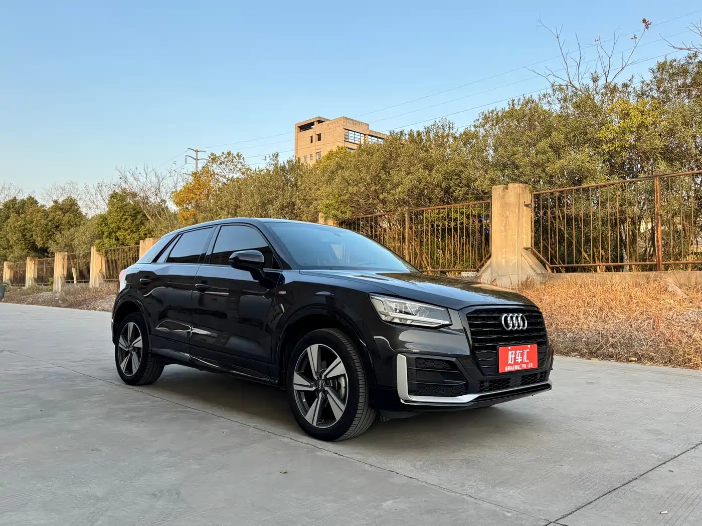 AUDI Q2L