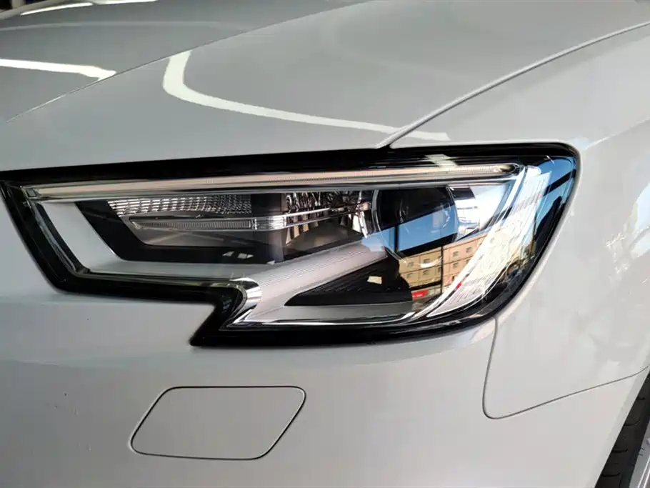 Audi A3 2019 Sportback 35 TFSI Progressive China VI фото 5