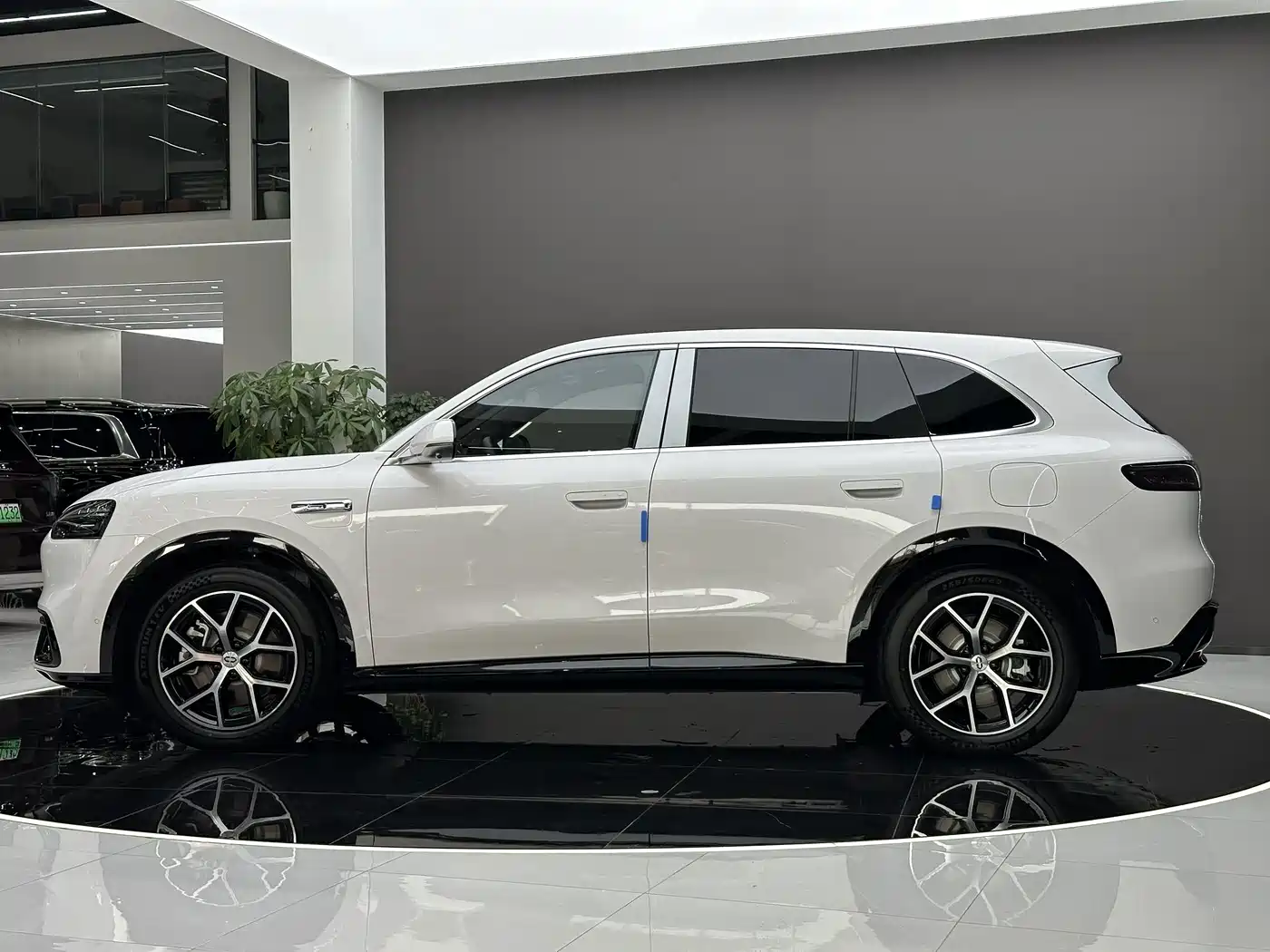 AITO Wenjie AITO M6 2026