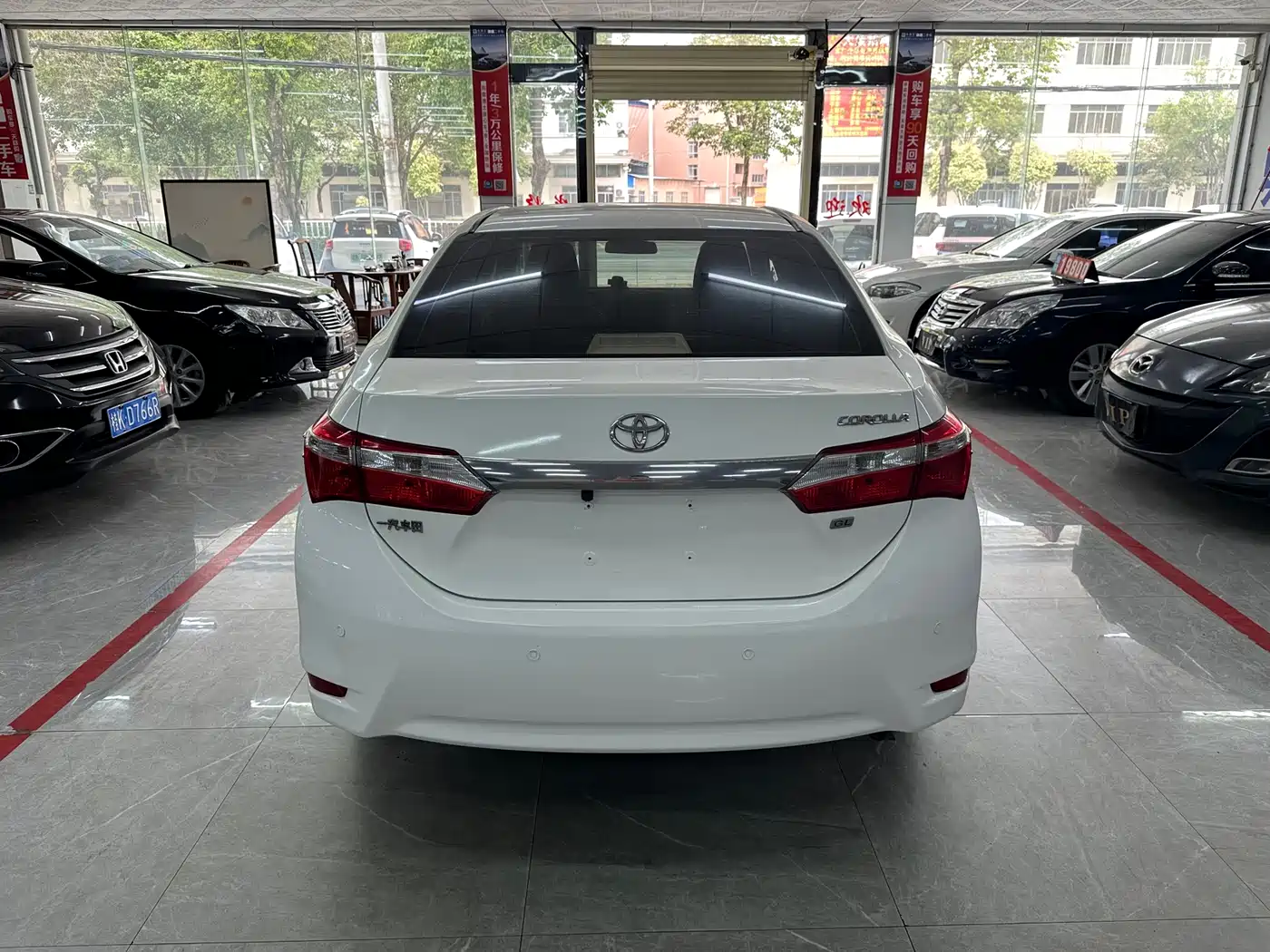 Toyota Corolla 2014 1.6L CVT GL фото 8