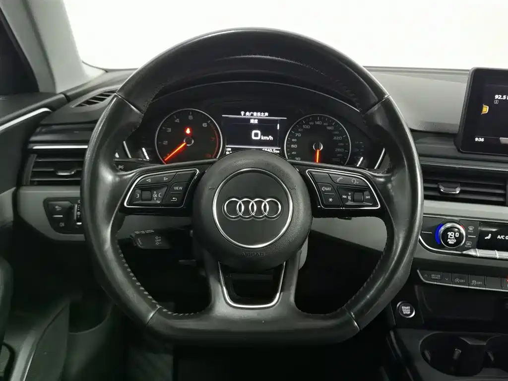 Audi A4L 2017 Plus 40 TFSI Progressive фото 11